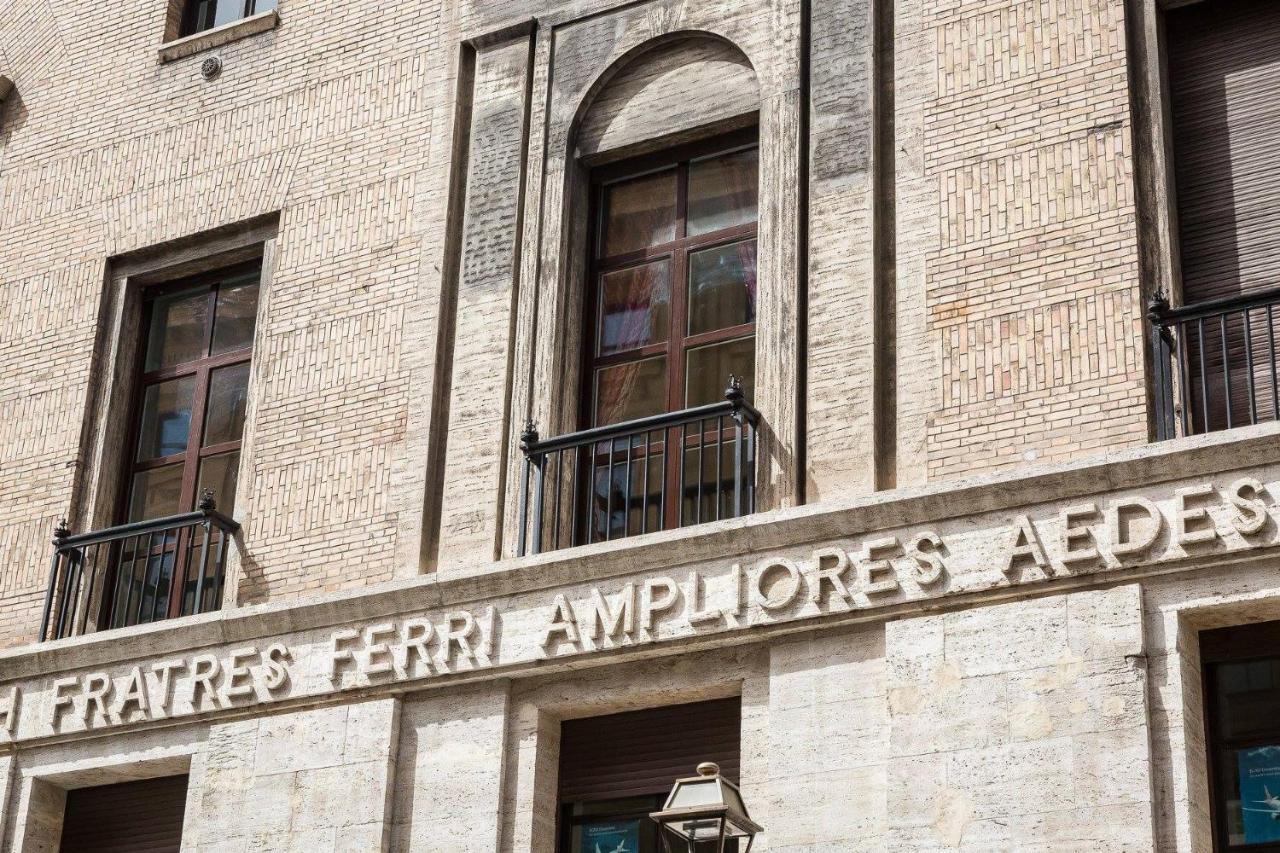 Spa Apartment Via Barberini Rome Luaran gambar