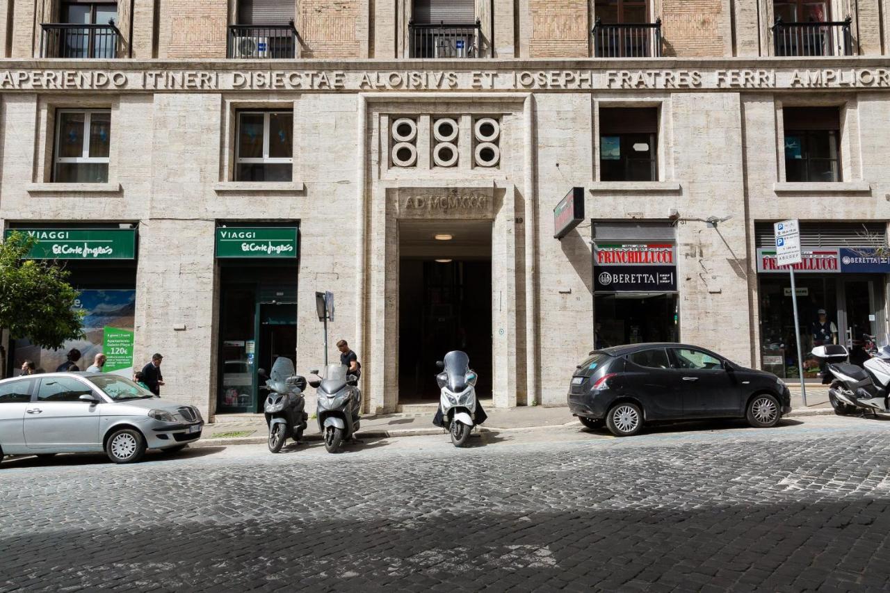Spa Apartment Via Barberini Rome Luaran gambar