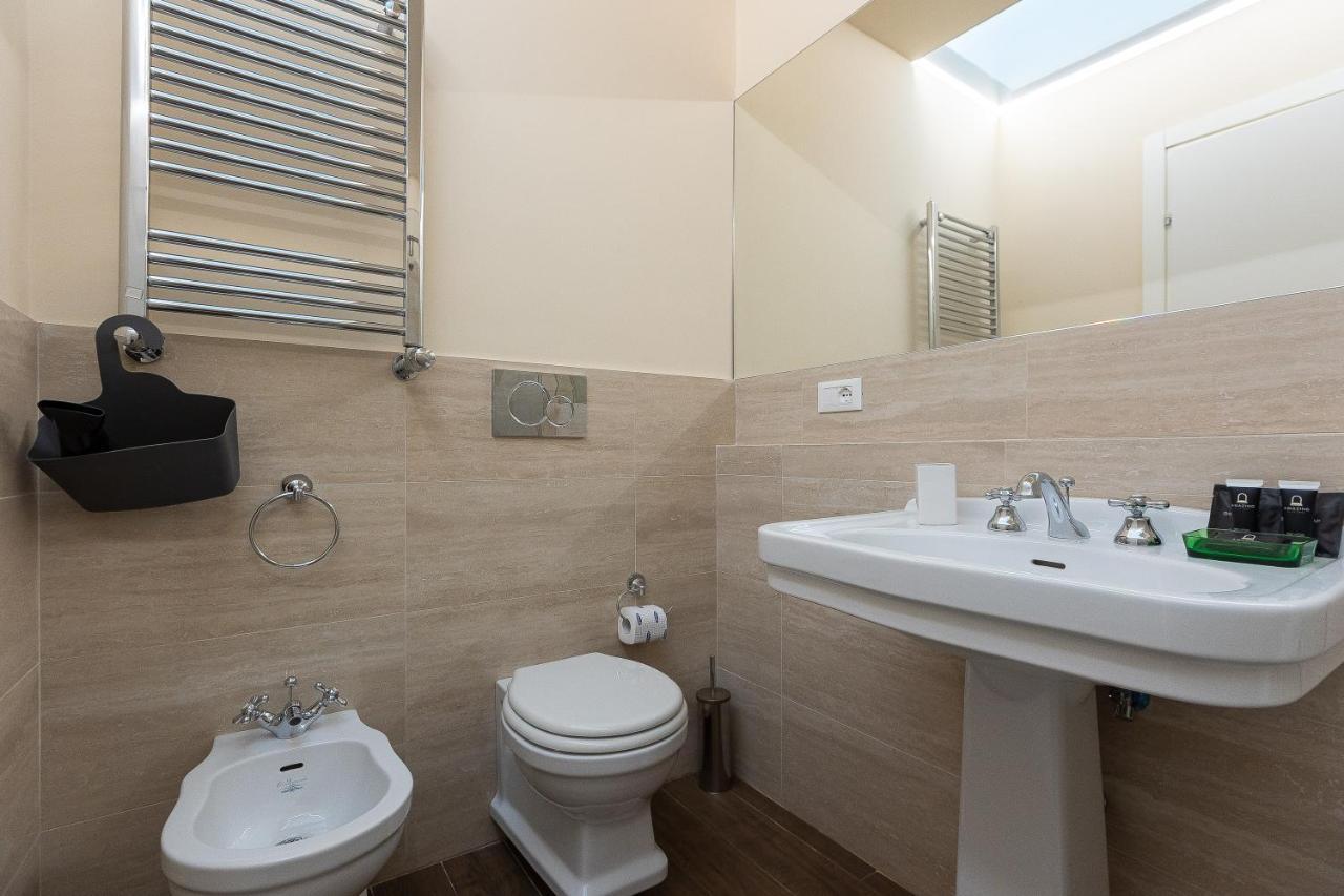 Spa Apartment Via Barberini Rome Luaran gambar