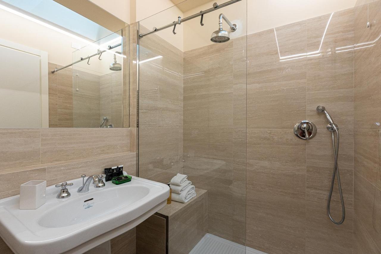 Spa Apartment Via Barberini Rome Luaran gambar