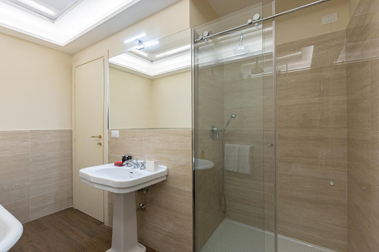 Spa Apartment Via Barberini Rome Luaran gambar