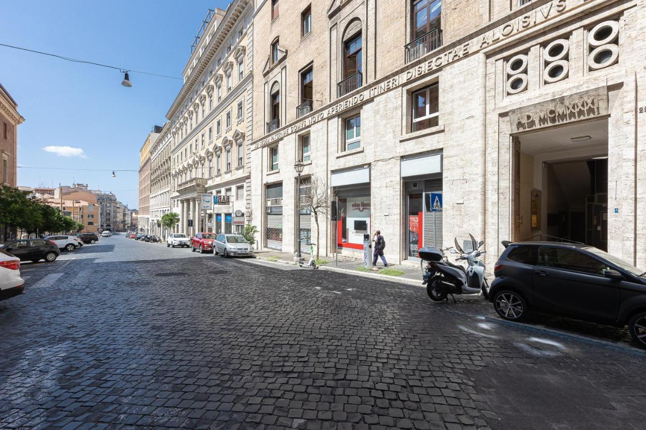 Spa Apartment Via Barberini Rome Luaran gambar